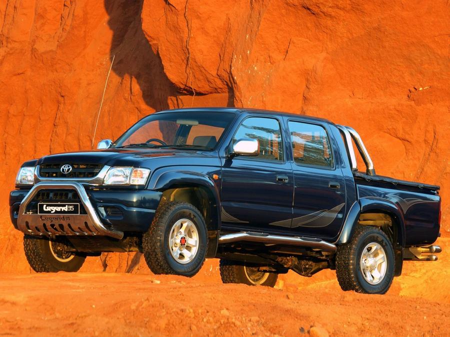  Toyota Hilux 2700i Legend 35 Double Cab 2004 года  (фото 11 из 13)